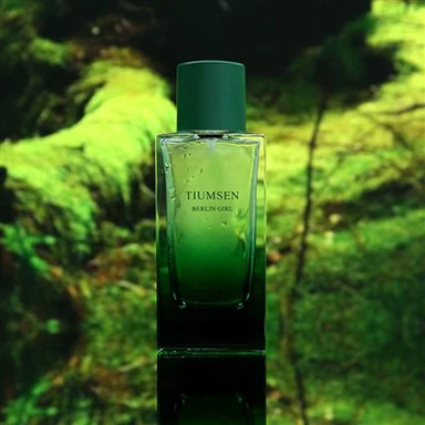 Luxusní láhev parfému